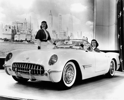 wpid-1953-Chevrolet-Corvette-Motorama-Showcar-2